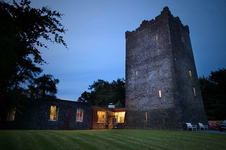 Ross Castle B&B Oldcastle 外观 照片