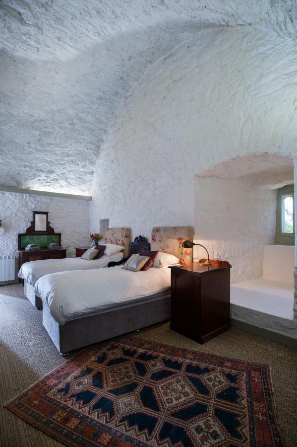 Ross Castle B&B Oldcastle 外观 照片